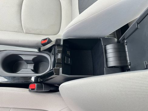 Certified 2020 Toyota Corolla LE image 28