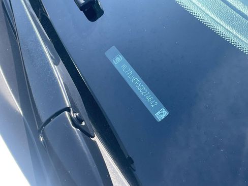 Used 2025 Chevrolet Trax LT w/ LT Convenience Package image 30