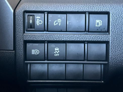 Certified 2025 Toyota 4Runner SR5 image 33