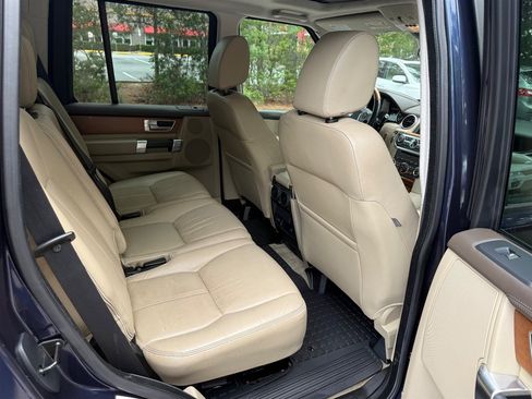 Used 2016 Land Rover LR4 HSE LUX AWD/4WD image 22