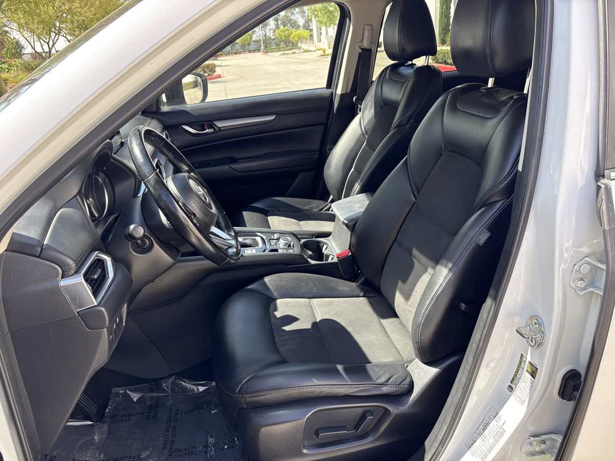 Used 2018 MAZDA CX-5 Touring w/ Preferred Equipment Package FWD image 19