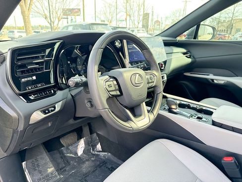 Used 2025 Lexus RX 350 Premium w/ Accessory Package (Z1) image 21