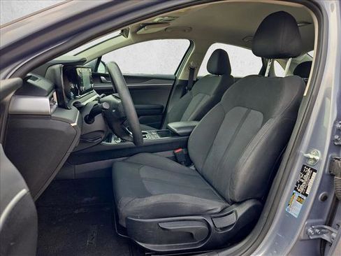 Used 2022 Kia K5 LXS FWD image 15