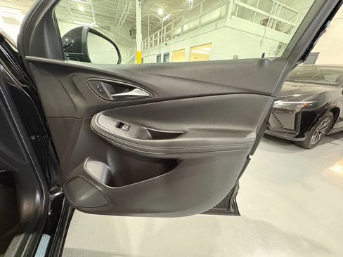Used 2023 Buick Encore GX Essence w/ Experience Buick Package FWD image 48