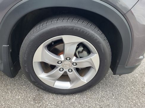 Used 2017 Honda HR-V EX image 7