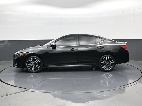 Used 2023 Nissan Sentra SR w/ SR Premium Package FWD image 9