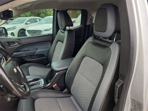 Used 2018 Chevrolet Colorado Z71 image 16