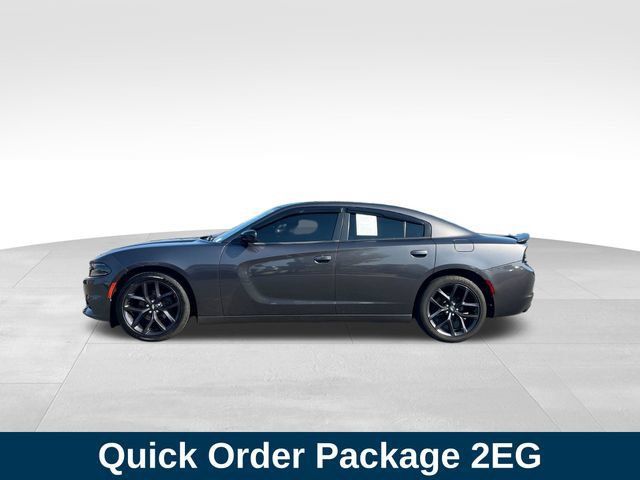 Used 2020 Dodge Charger SXT RWD image 2