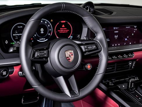 New 2026 Porsche 911 Carrera image 21