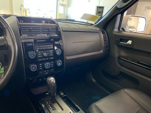 Used 2009 Ford Escape Limited FWD image 16