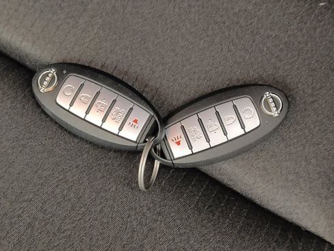 Used 2025 Nissan Altima 2.5 SV FWD image 32