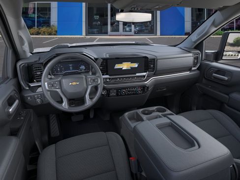 New 2025 Chevrolet Silverado 3500 LT image 15