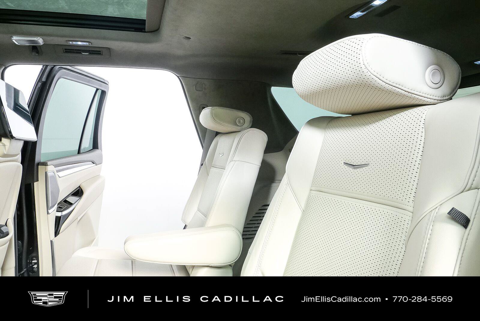 New 2027 Cadillac Escalade Platinum Sport w/ LPO, ONYX Package AWD/4WD image 22