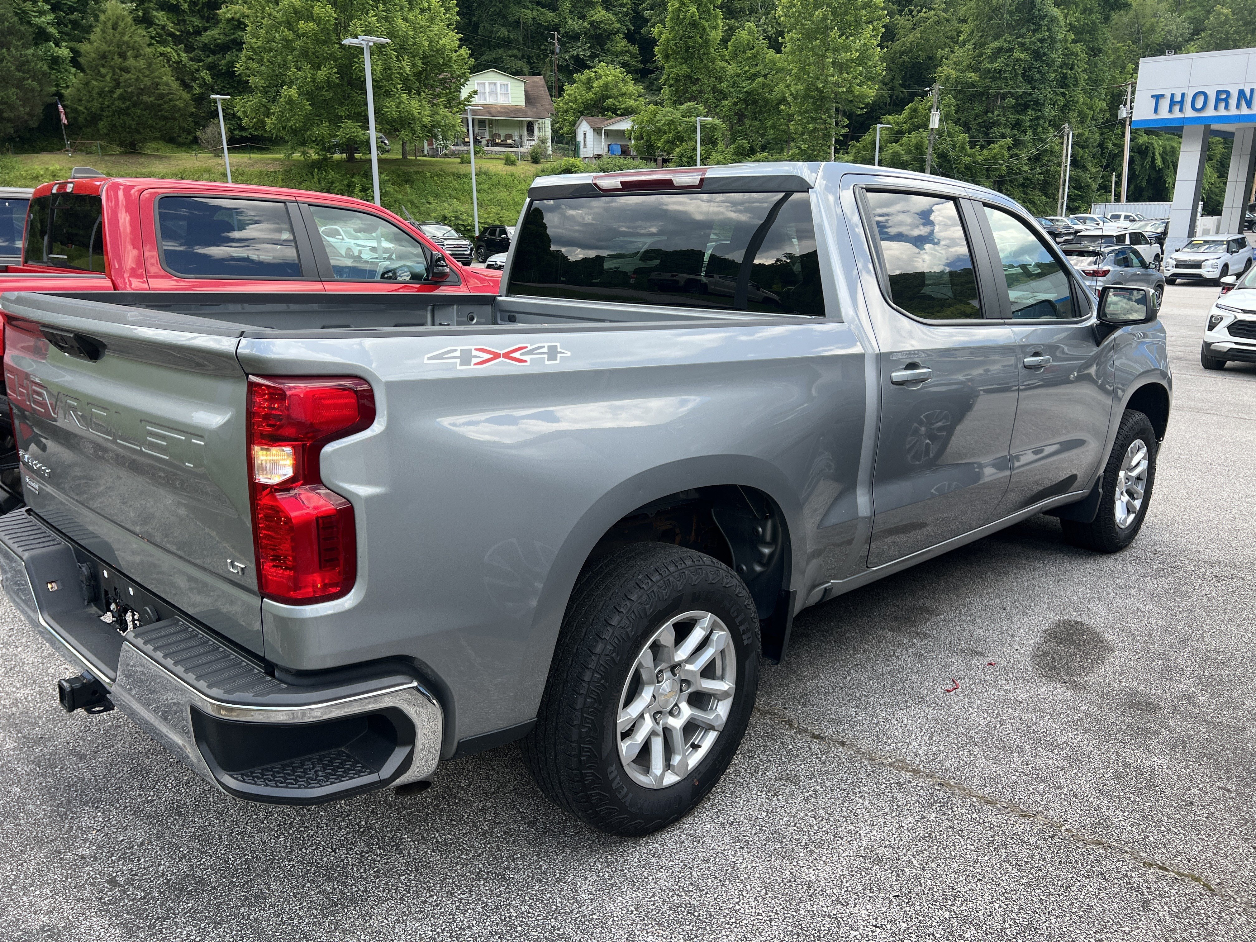 Used 2024 Chevrolet Silverado 1500 LT AWD/4WD image 3