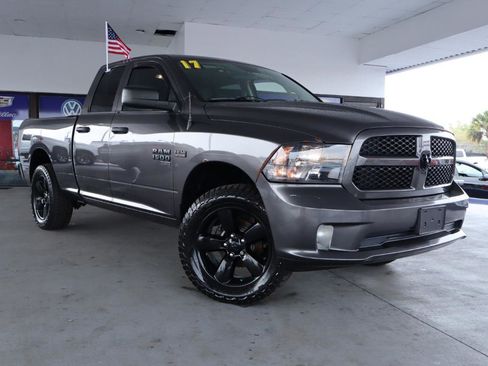 Used 2019 RAM 1500 Express w/ Express Value Package image 3