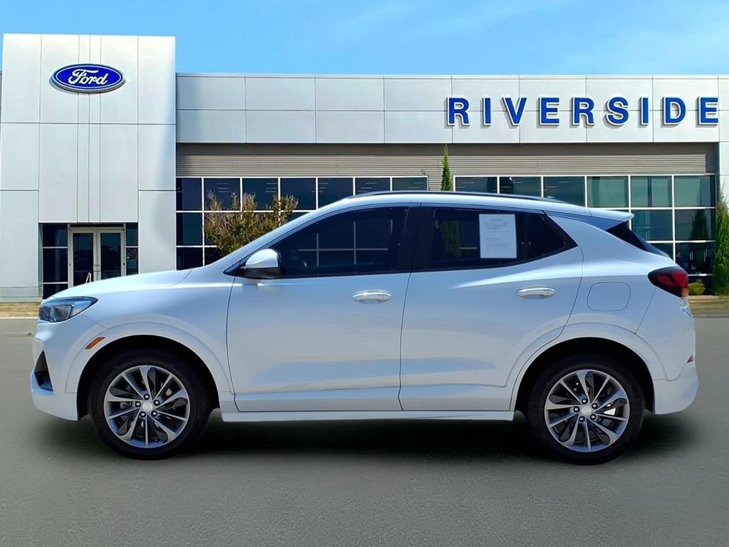 Used 2020 Buick Encore GX Select w/ Sport Touring Package FWD image 4