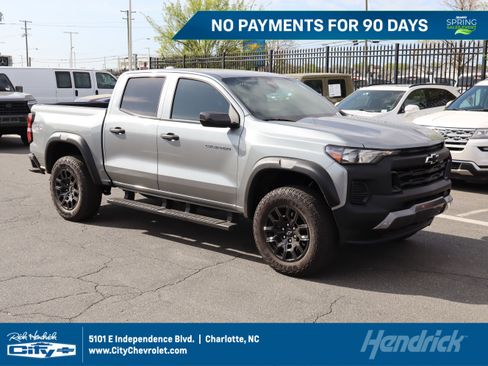 Used 2025 Chevrolet Colorado Trail Boss image 1