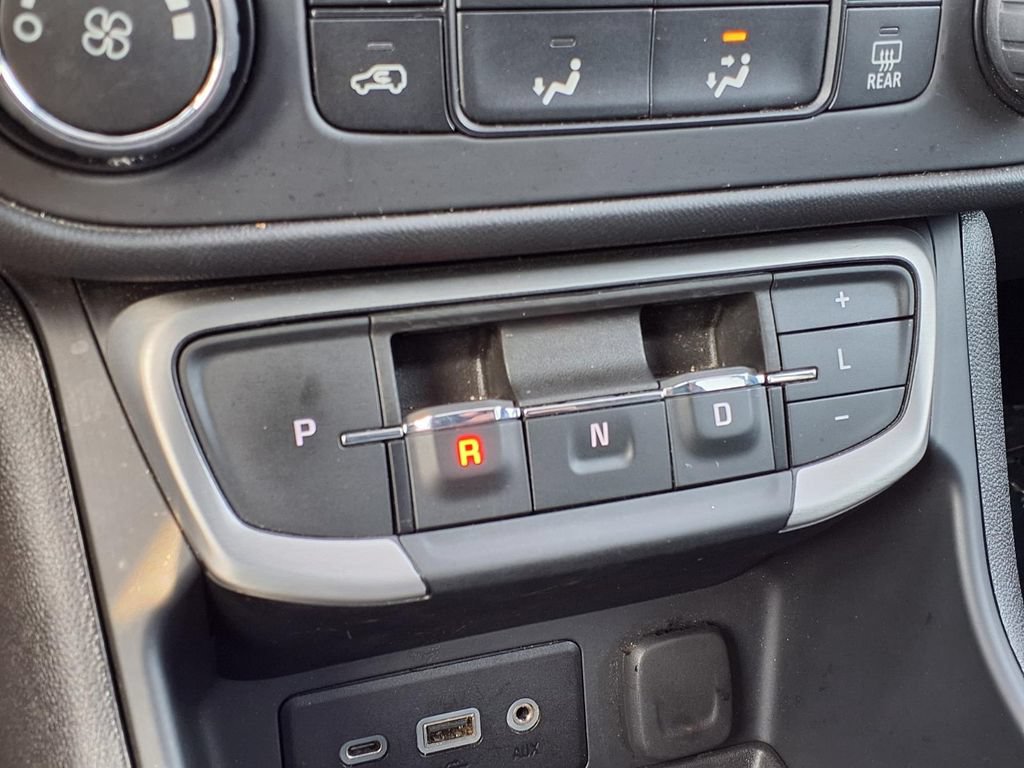 Used 2024 GMC Terrain SLE FWD image 12