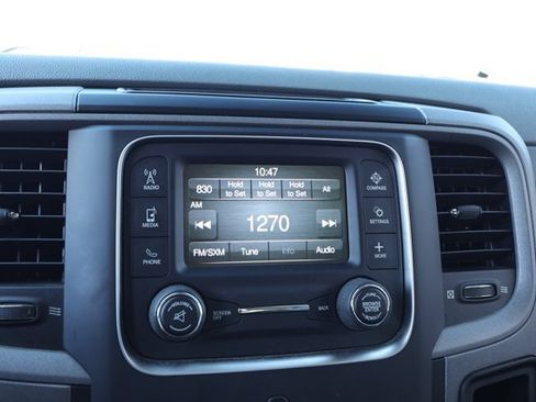 Used 2020 RAM 1500 Express w/ Express Value Package AWD/4WD image 16