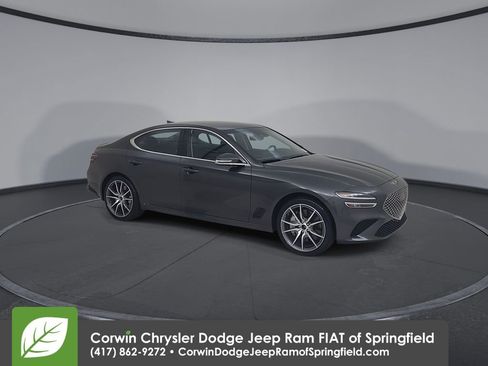 Used 2025 Genesis G70 2.5T image 2