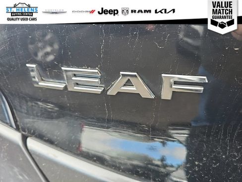 Used 2022 Nissan Leaf SV FWD image 15