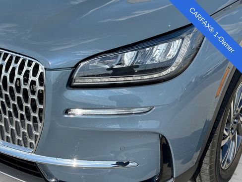 Used 2025 Lincoln Corsair AWD w/ Equipment Group 101A image 8