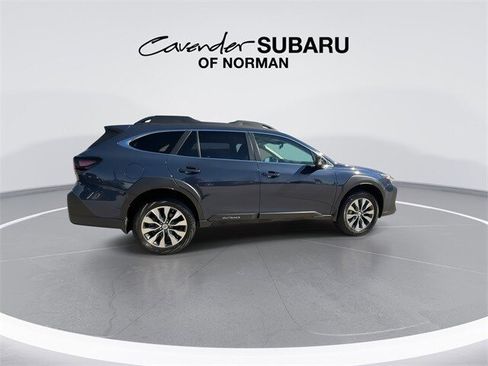 Used 2025 Subaru Outback Limited image 9