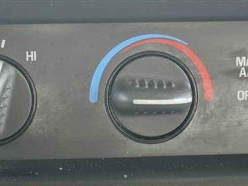 Used 2003 GMC Savana 1500 image 16