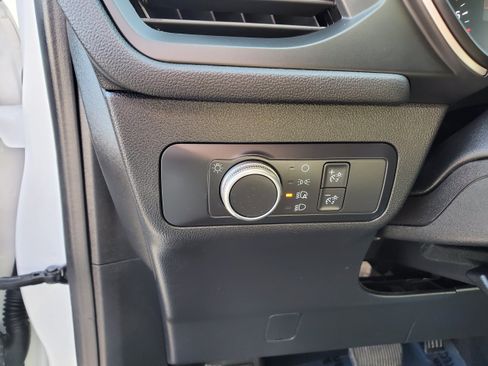 Used 2020 Ford Escape SE FWD image 9