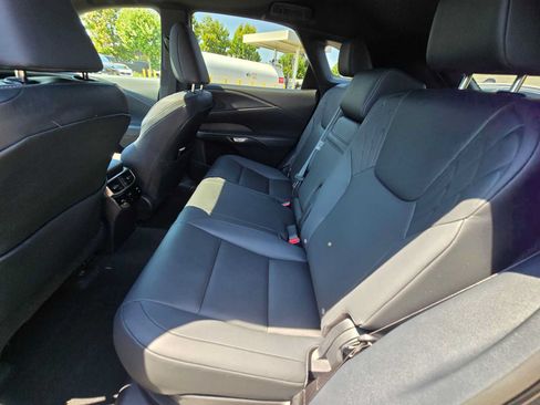 Used 2025 Lexus RX 350h w/ Convenience Package AWD/4WD image 17
