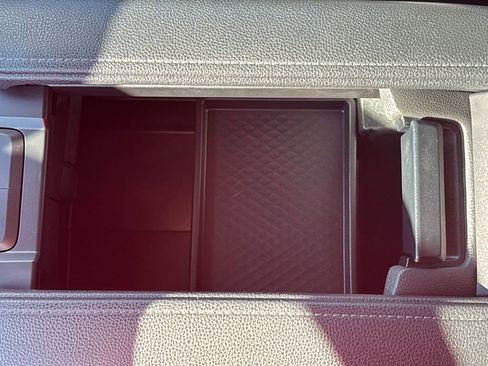 Used 2024 Toyota Grand Highlander XLE image 28