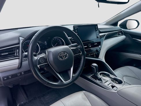 Used 2023 Toyota Camry XLE AWD/4WD image 7