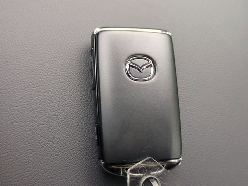 New 2026 MAZDA MAZDA3 2.5 S Hatchback w/ Premium Pkg image 33