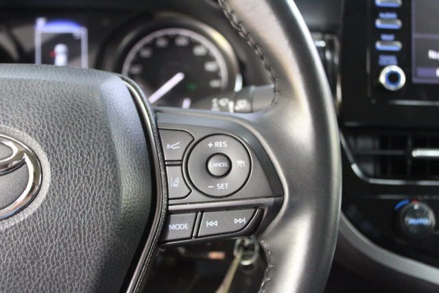 Used 2021 Toyota Camry SE FWD image 16