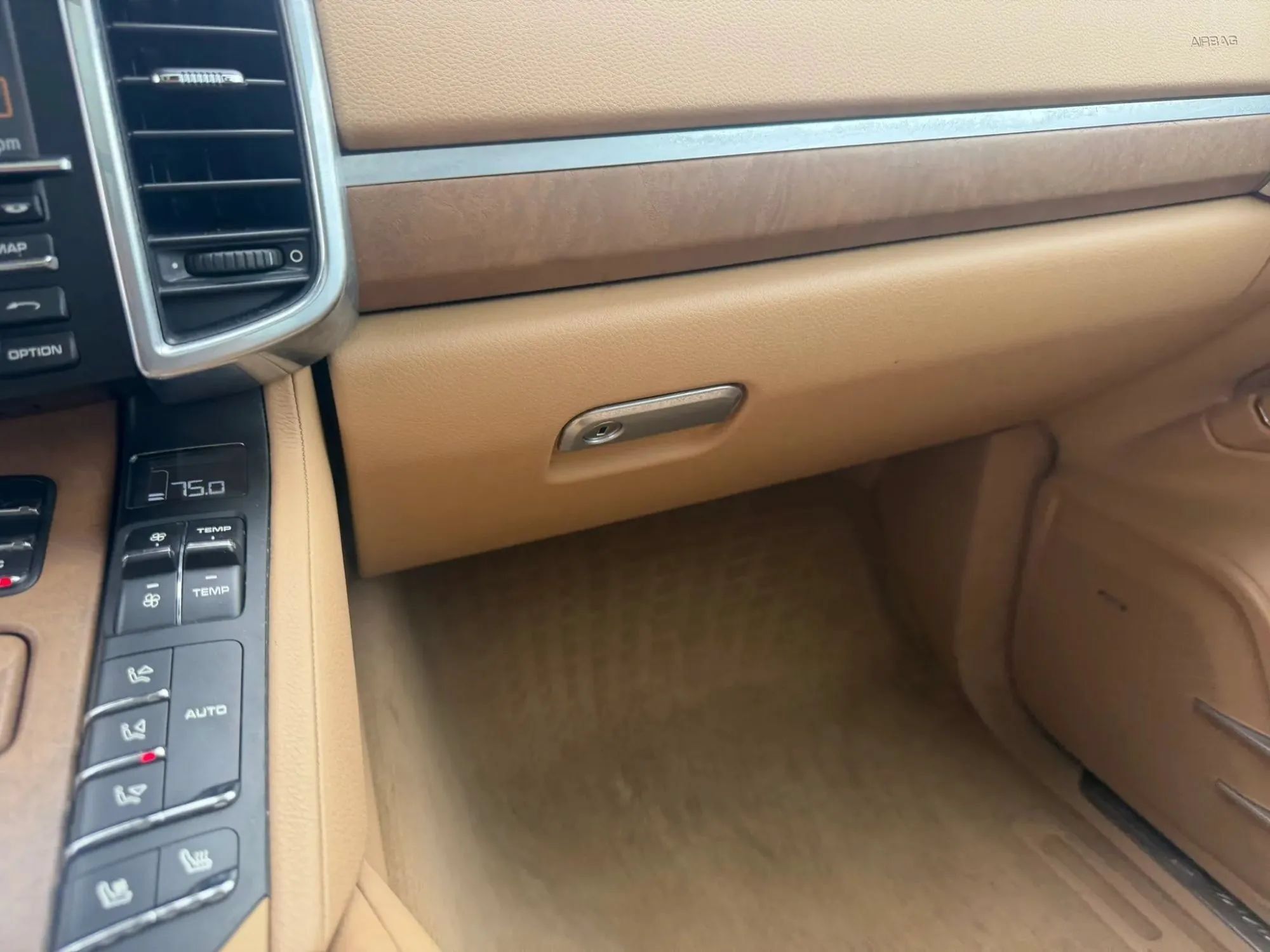 Used 2014 Porsche Cayenne S w/ Comfort Package AWD/4WD image 28