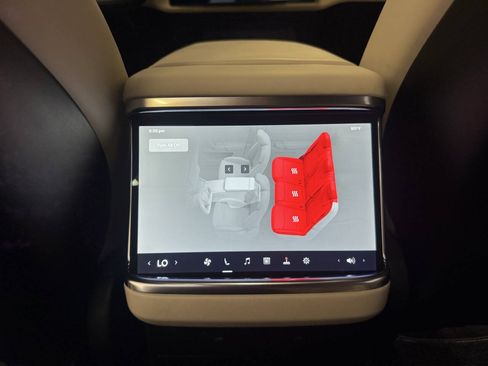 Used 2023 Tesla Model X AWD/4WD image 28