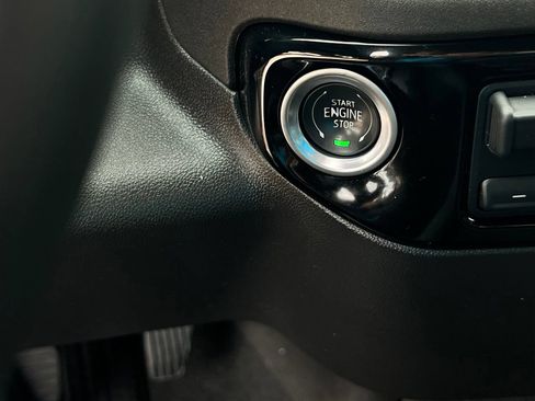 Used 2024 Chevrolet Silverado 1500 LT RWD image 16