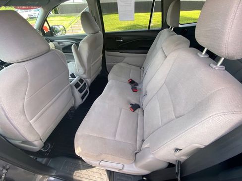 Used 2016 Honda Pilot EX image 29