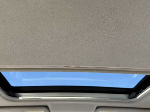 Used 2012 MAZDA MAZDA5 Grand Touring image 11