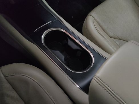 Used 2017 Lincoln MKC Reserve FWD image 26
