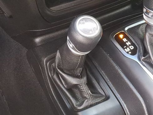Used 2021 Jeep Wrangler Unlimited Sport AWD/4WD image 28