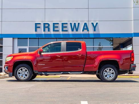 Used 2015 Chevrolet Colorado LT w/ LT Convenience Package RWD image 2