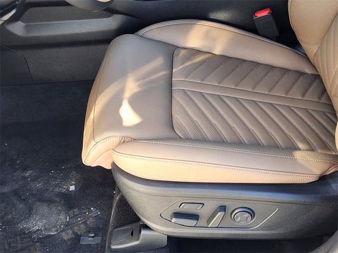 New 2026 Kia Sorento SX Prestige w/ Olive Brown Leather Package image 8