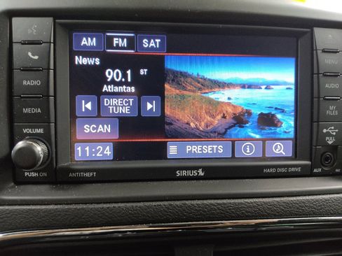 Used 2018 Dodge Grand Caravan SE w/ UConnect Hands-Free Group FWD image 25