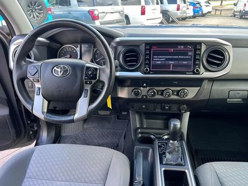 Used 2022 Toyota Tacoma SR5 w/ SR5 Appearance Package (SM) AWD/4WD image 36