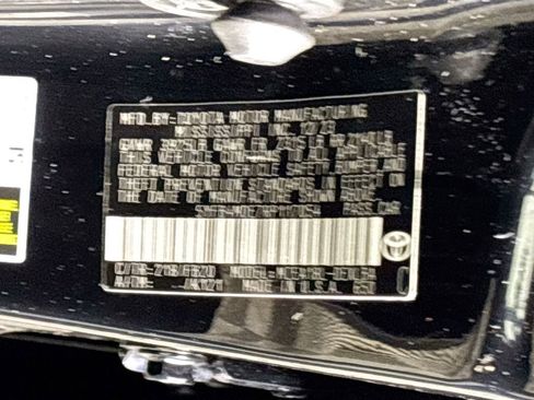 Used 2024 Toyota Corolla LE image 24