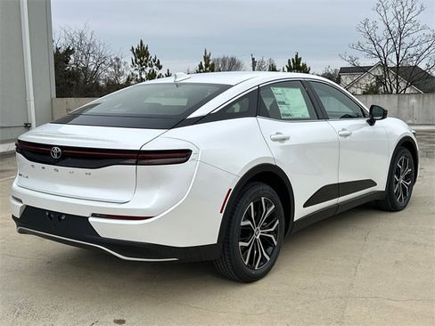 New 2026 Toyota Crown XLE image 4