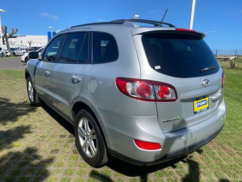 Used 2012 Hyundai Santa Fe SE image 5