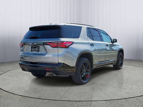 Used 2024 Chevrolet Traverse Premier w/ Redline Edition FWD image 4
