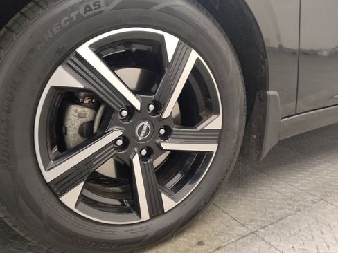 Used 2024 Nissan Sentra SV w/ All-Weather Package image 31